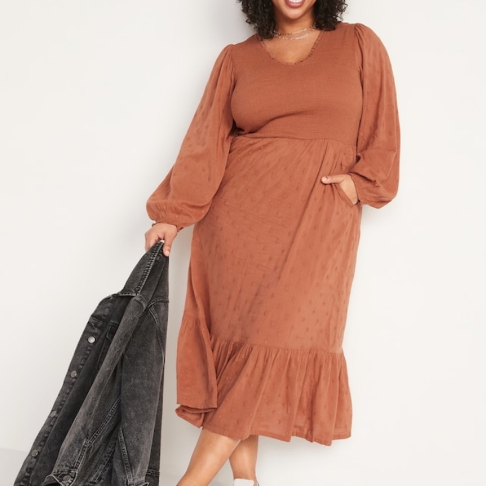 Old Navy Long-Sleeve Fit & Flare Smocked Clip-Dot Midi Dress